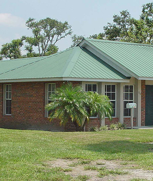strong metal roofing but aesthetic