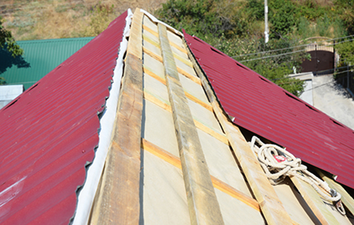 metal roof installation